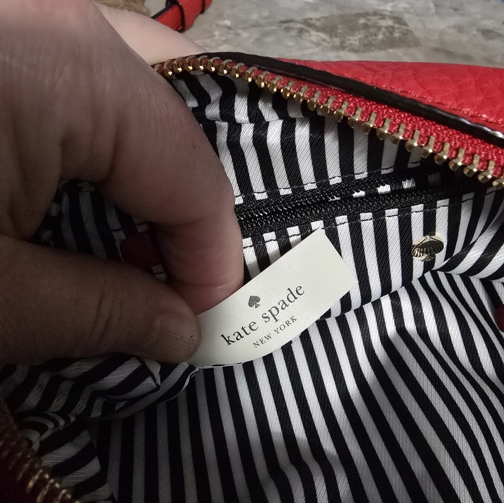 Kate Spade Cobble Hill Rosie Red Pebbled Leather Crossbody Bag - Picture 11 of 11